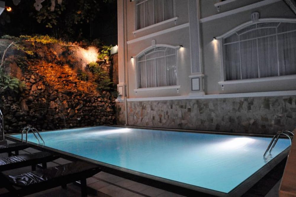 Centauria Hill Resort 8/60