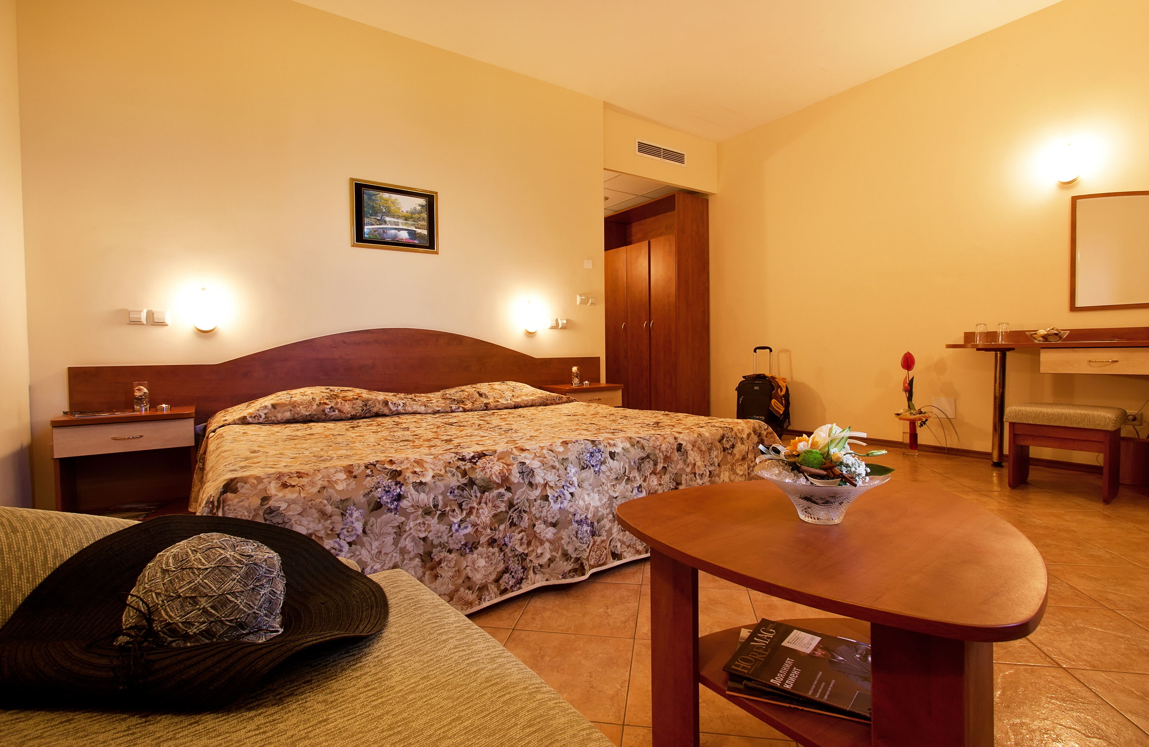Ljuljak Hotel 22/37