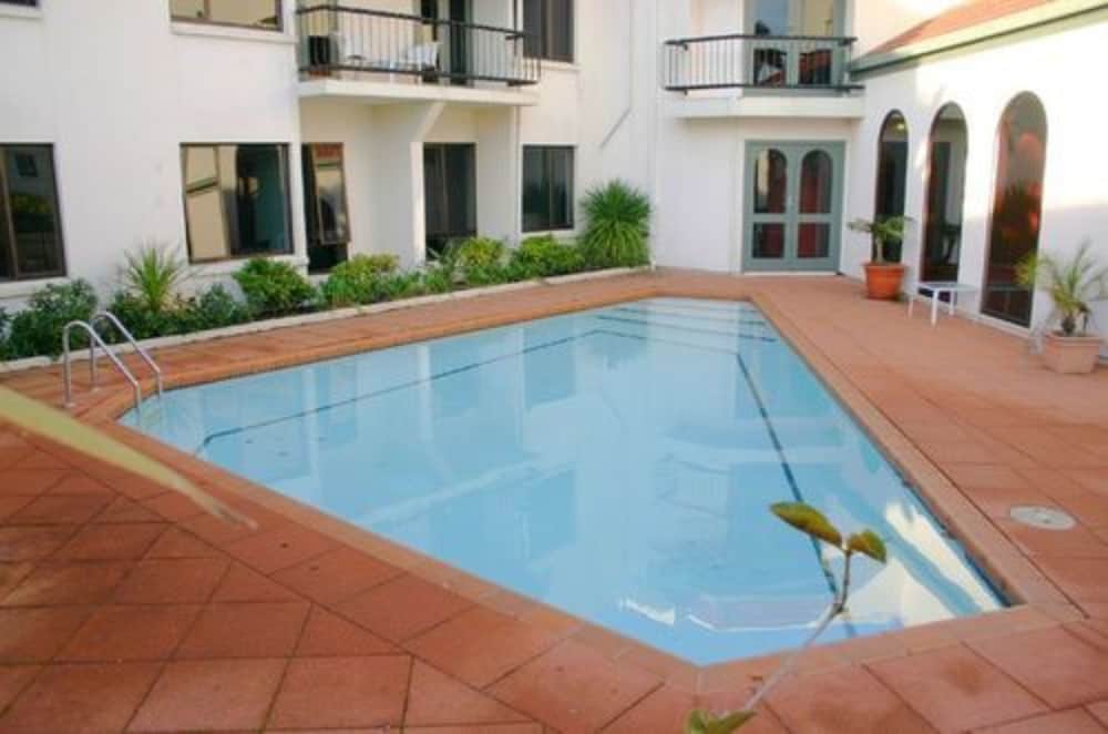 Alcamo Hotel 33/66
