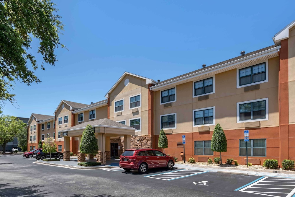 Extended Stay America Jacksonville Riverwalk Conv Center 37/49