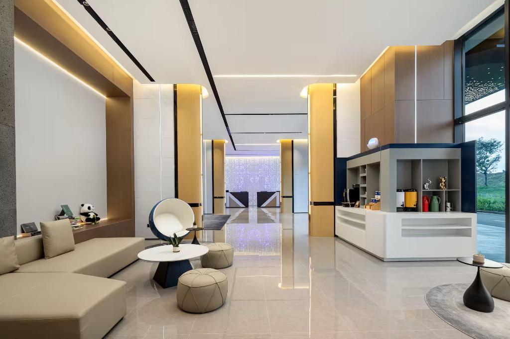 Microtel by Wyndham Haikou Meilan International Airport 27/27
