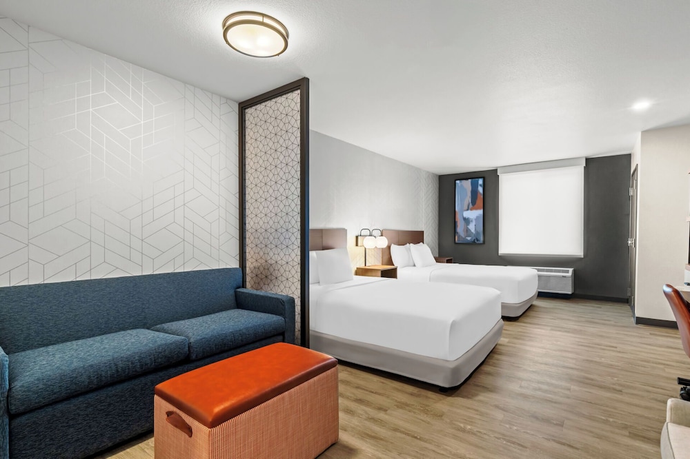 Everhome Suites Temecula 18/49