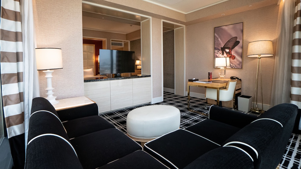 The Lin Hotel 58/61