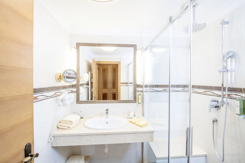 Hotel Larchenhof Erpfendorf bei Kitzbuhel 38/50