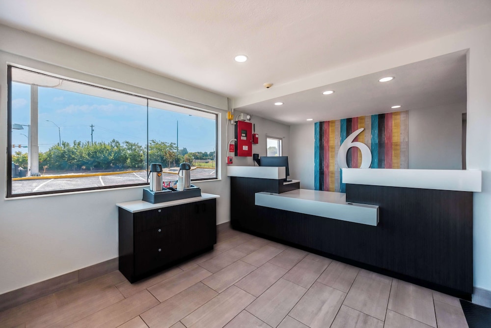 Motel6 Fort Worth, TX - East 10/45