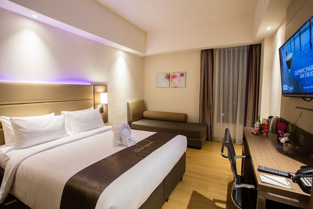 Bigland Sentul Hotel and Convention (ex Olympic Renotel Sentul) 7/50