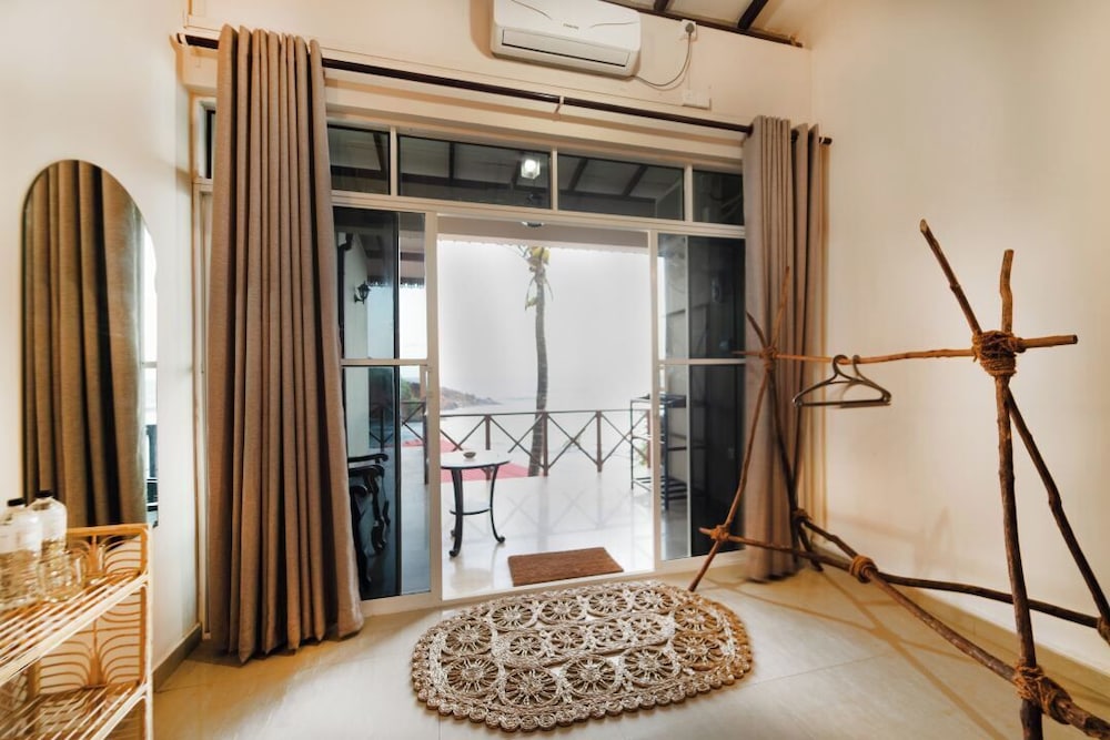 New Bay View Villa 17/50