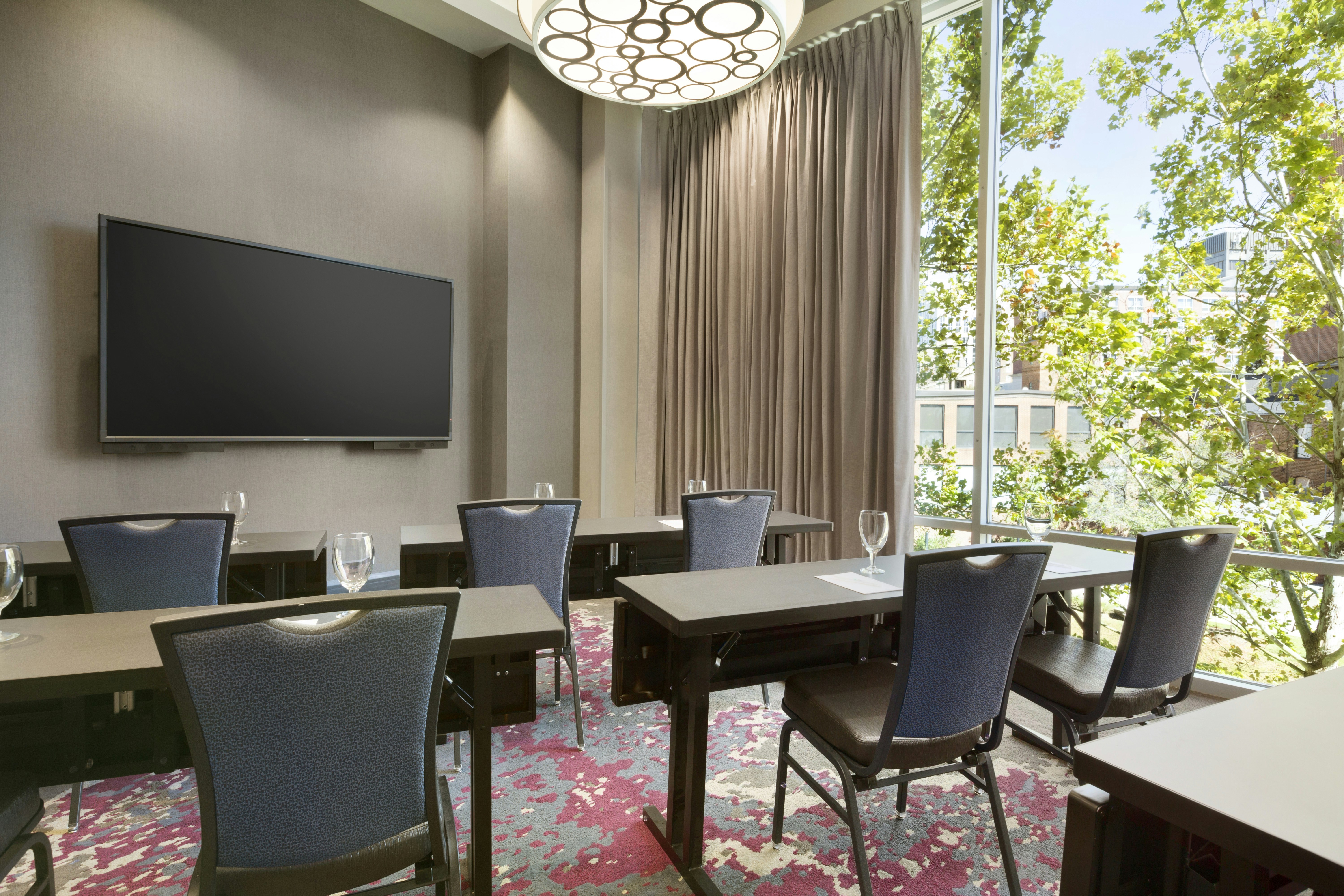 Embassy Suites By Hilton Greenville Downtown Riverplace 58/64