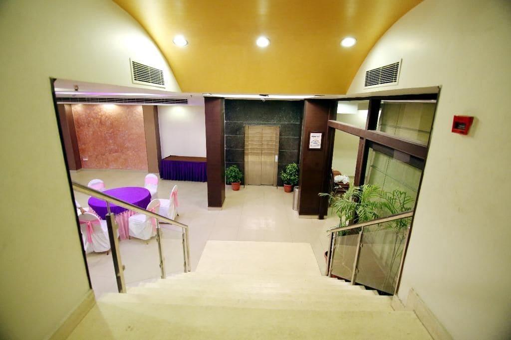 Hotel Rousha Inn 14/18