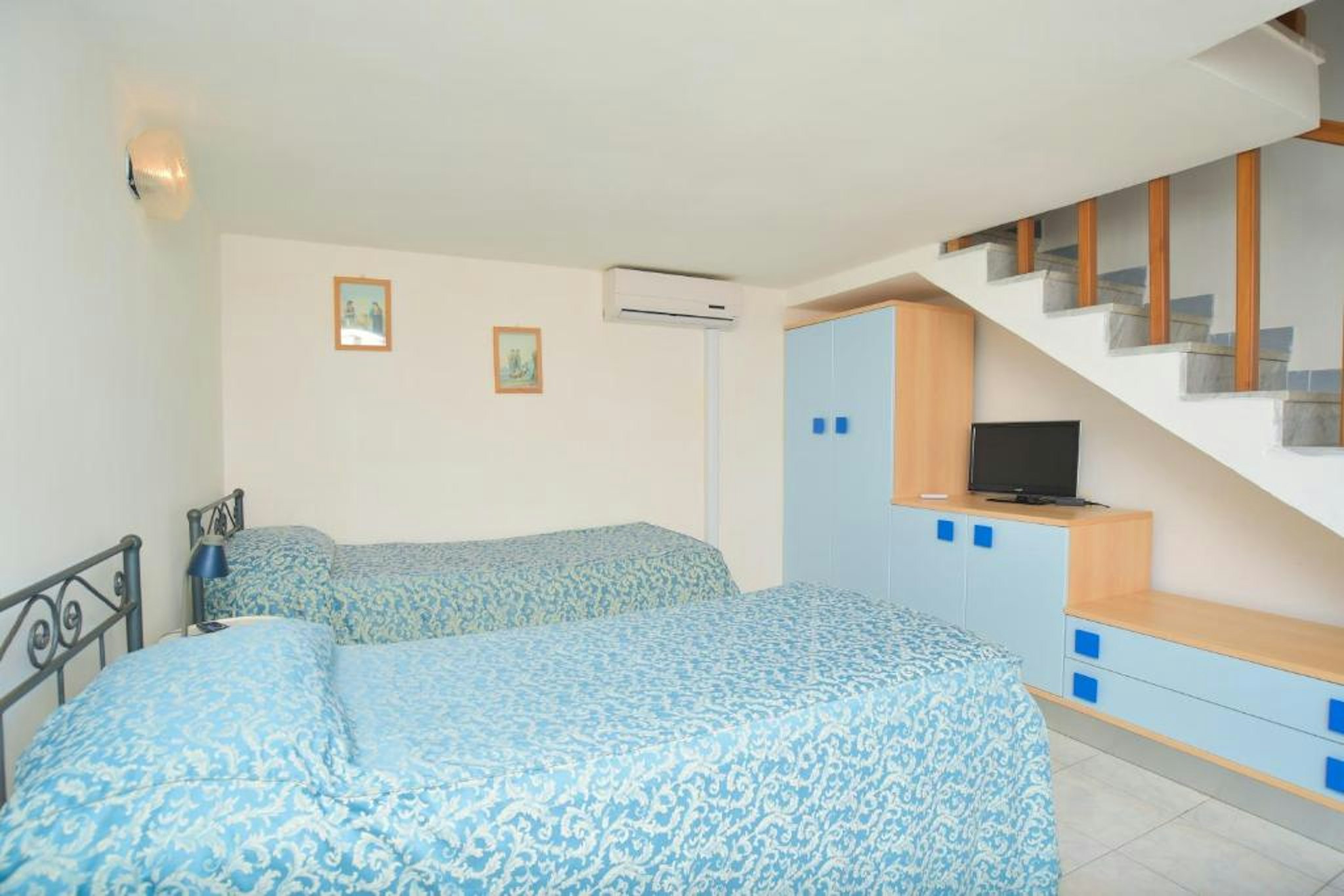 HOTEL CELESTE 48/62