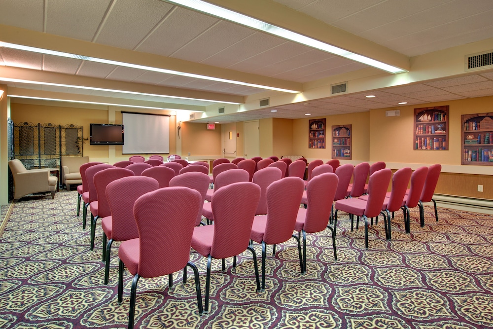 Holiday Inn Express Charlottetown 54/61