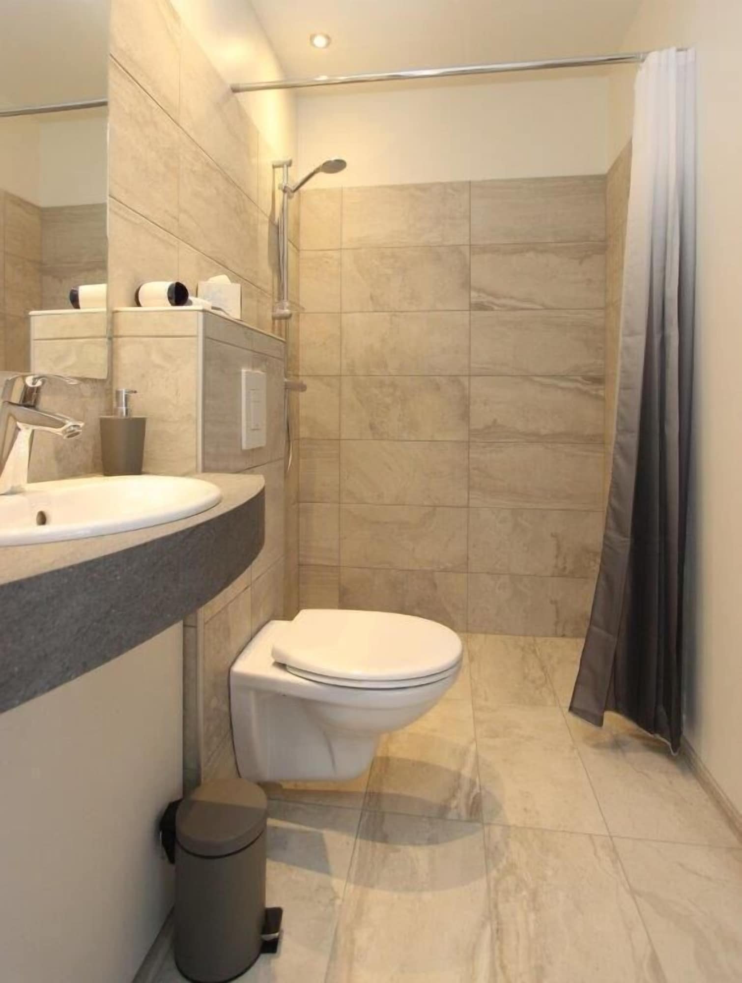 غرفة بسرير مزدوج أو سريرين منفصلين بحمام خاص، Hafdals Hotel 3/3