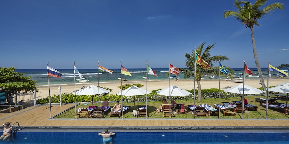 Coral Sands Hotel 62/68