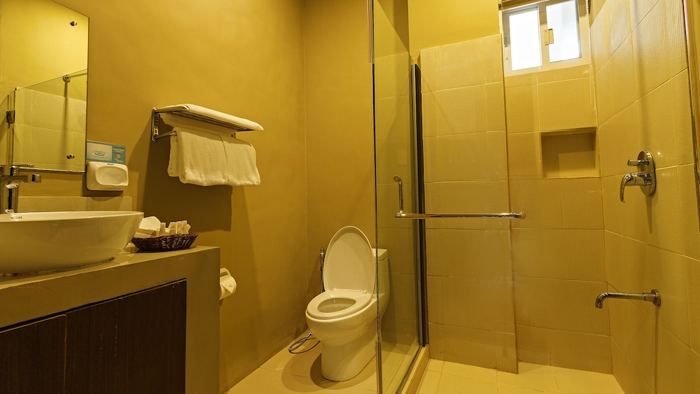 Vela Terraces Hotel 25/26