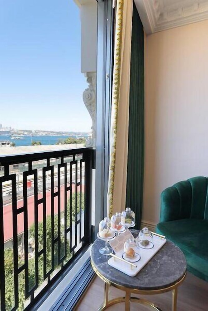 Golden Horn Bosphorus Hotel 57/64