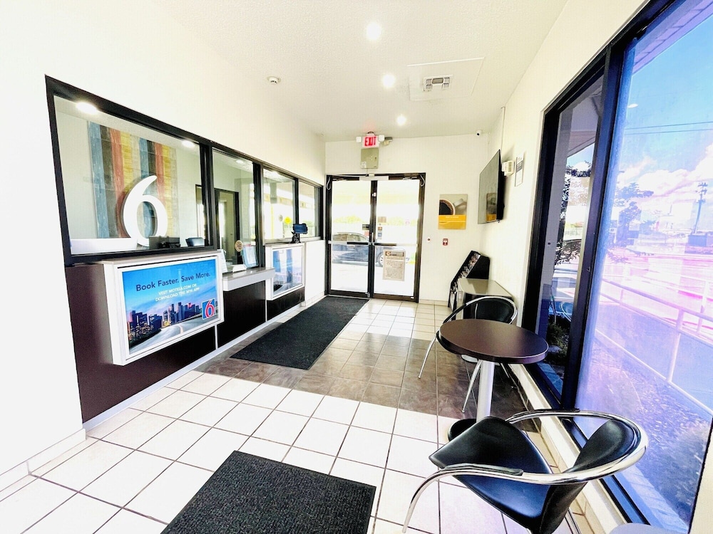 Motel6 Duncanville, TX - Dallas 28/46