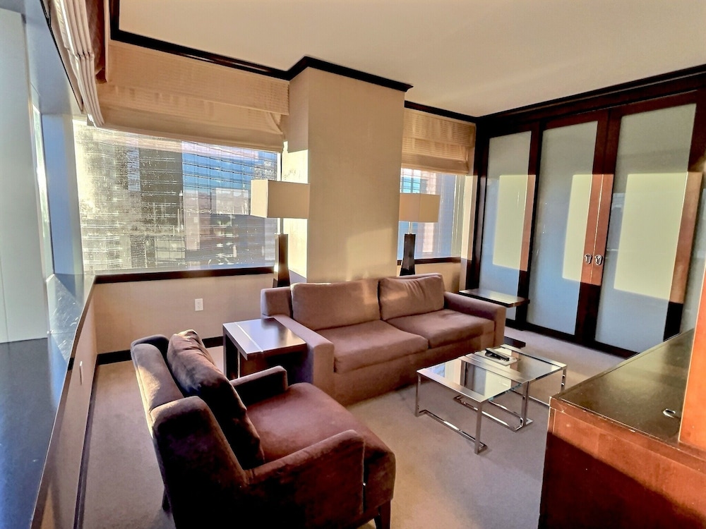 Jet Luxury At The Vdara Condo Hotel 45/70