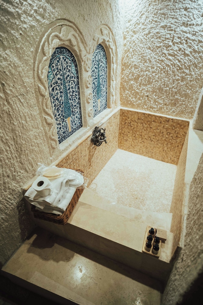 Hu of Cappadocia 26/50
