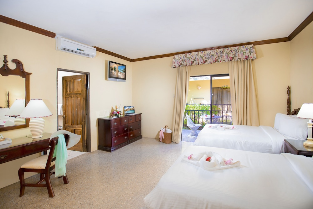 Rooms On The Beach Negril 4/26