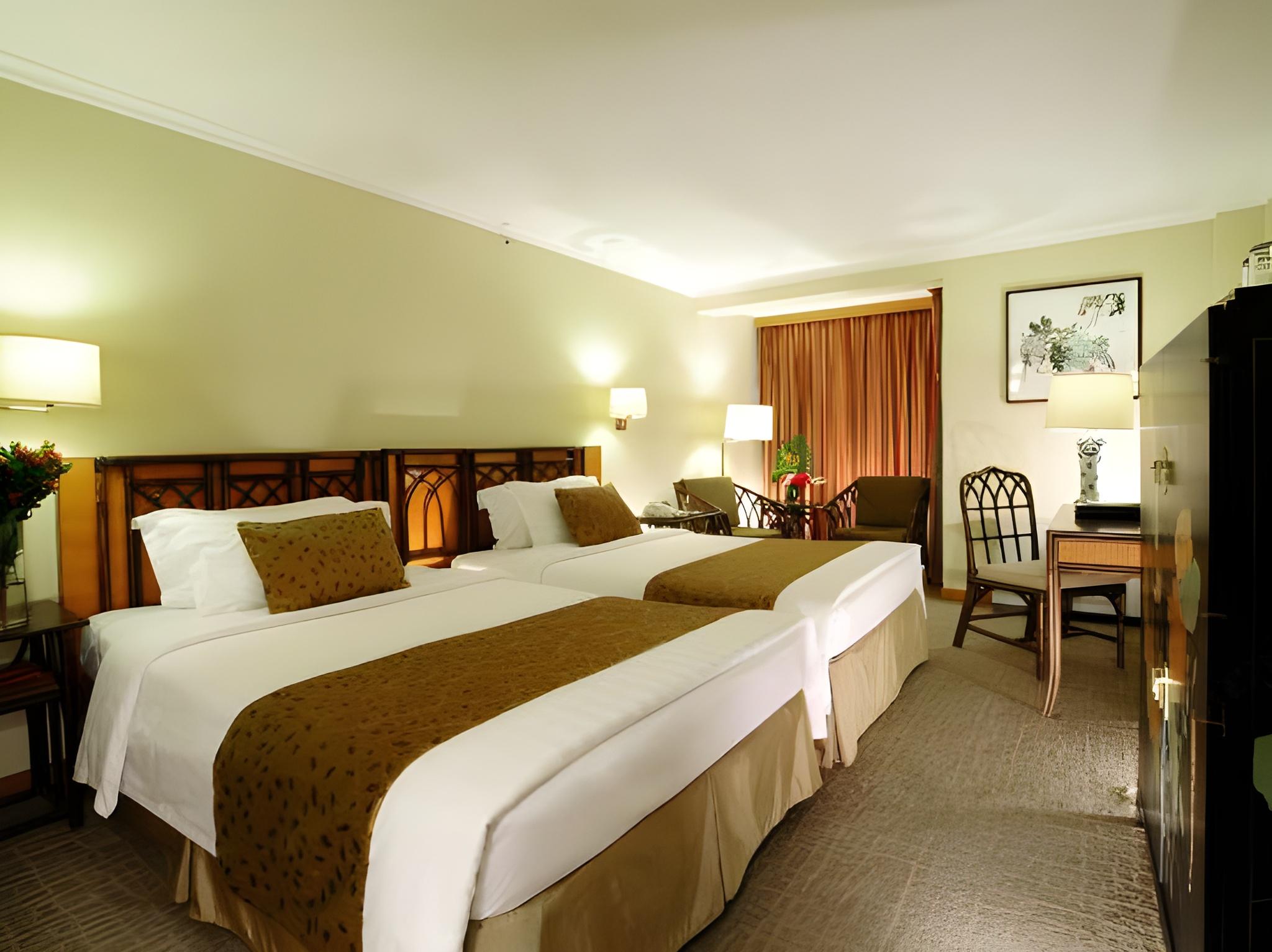 Elegant, Twin Beds