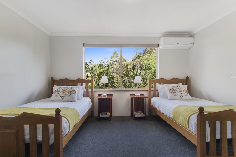 Shambhala Guesthouse 26/44