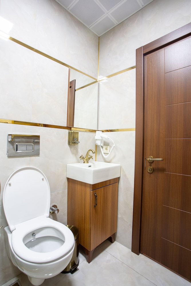 Sayina Hotel 44/50