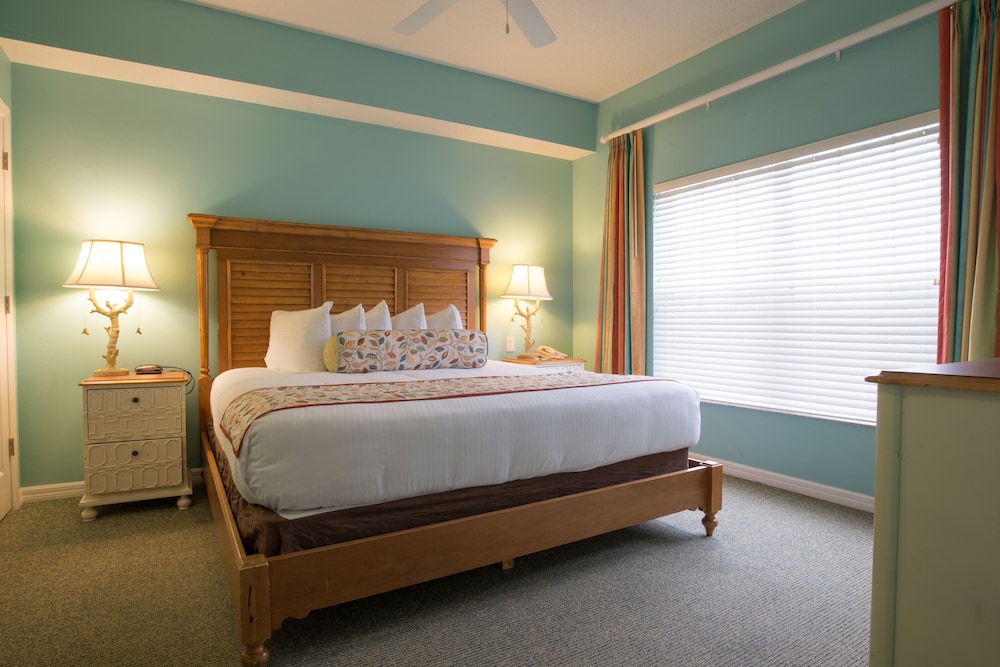 Barefoot Suites 20/69