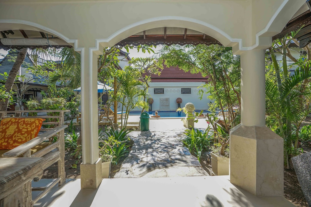 Martas Hotel Gili Trawangan 37/43