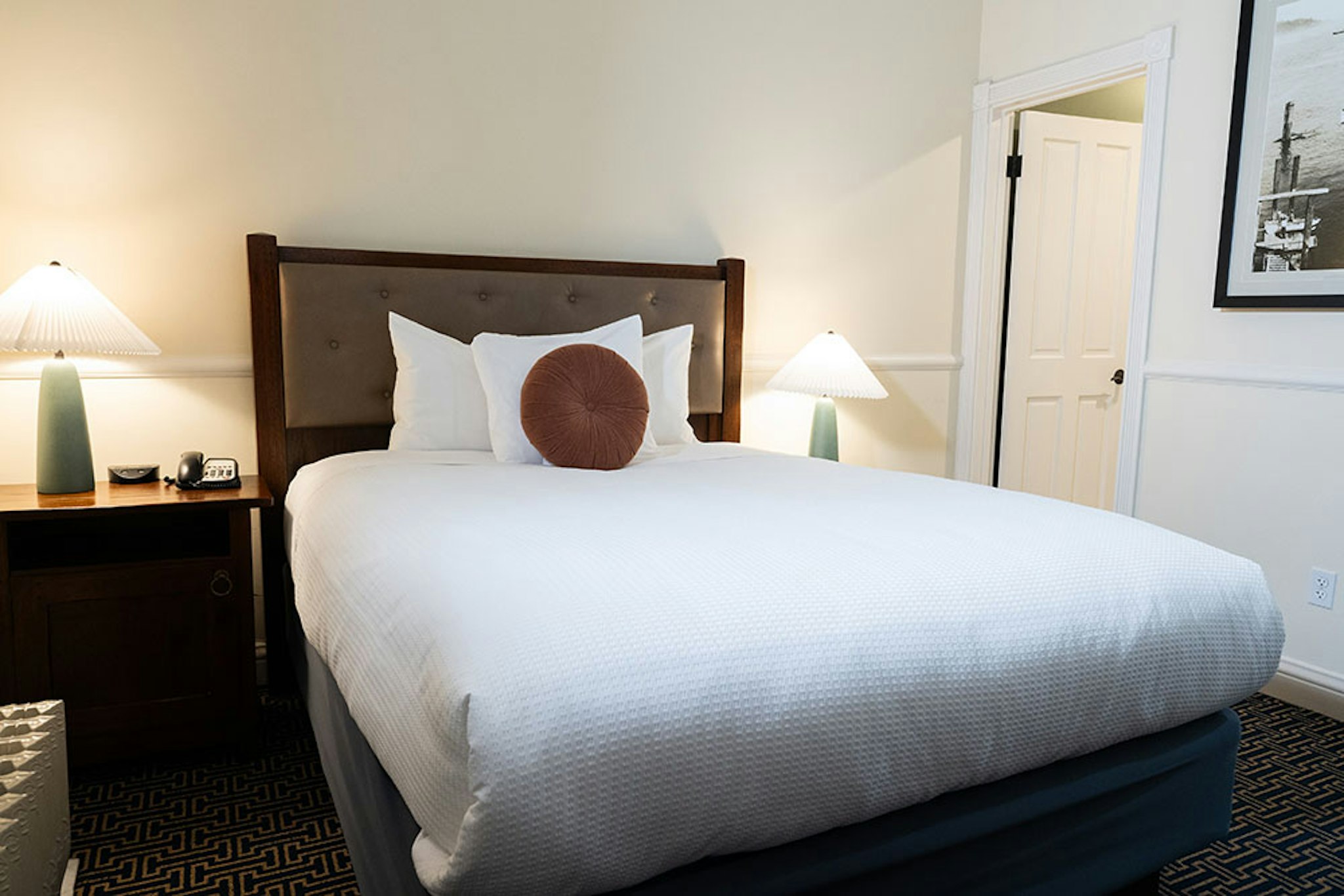 Majestic Inn & Spa 32/80