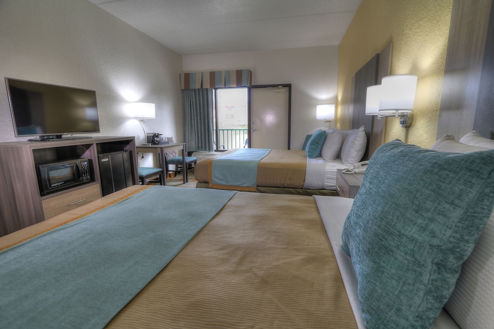 Pigeon River Inn 20/65