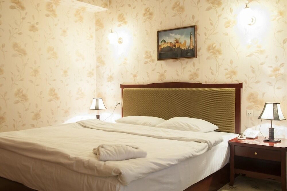 Golden Valley Hotel 3/30