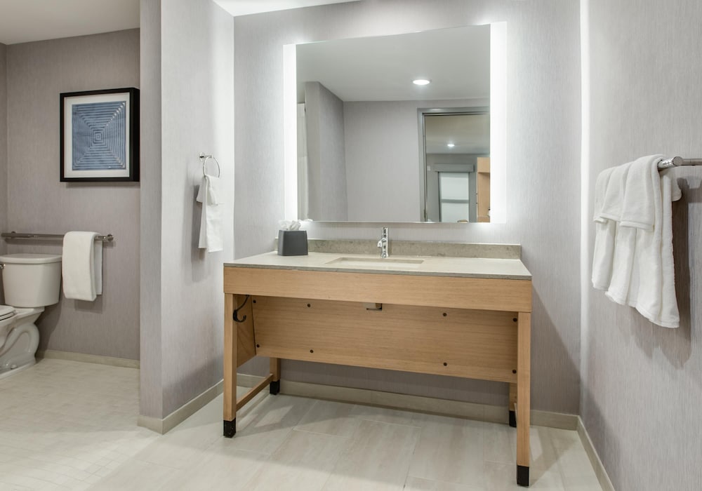 Hyatt Place Newark - Main Street 32/34