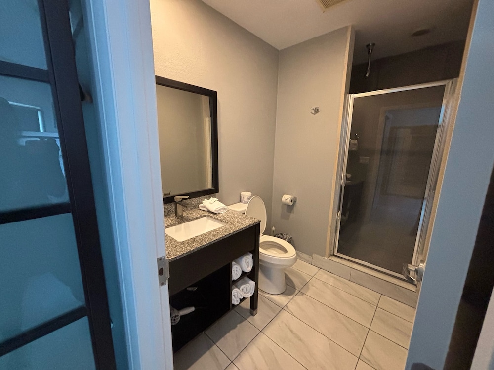 Grace Bay Suites 47/50
