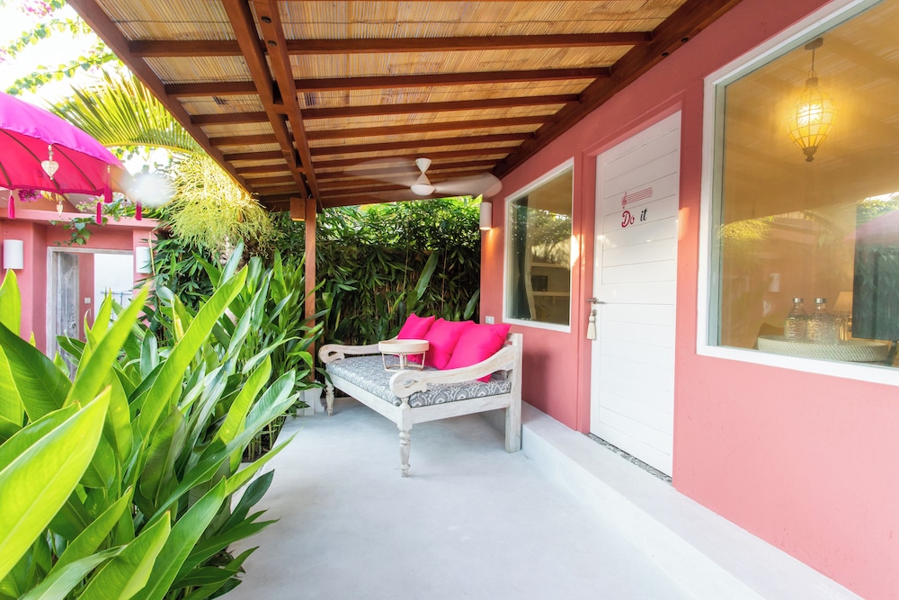 PinkPrivate Sanur - for Cool Adults Only 5/50