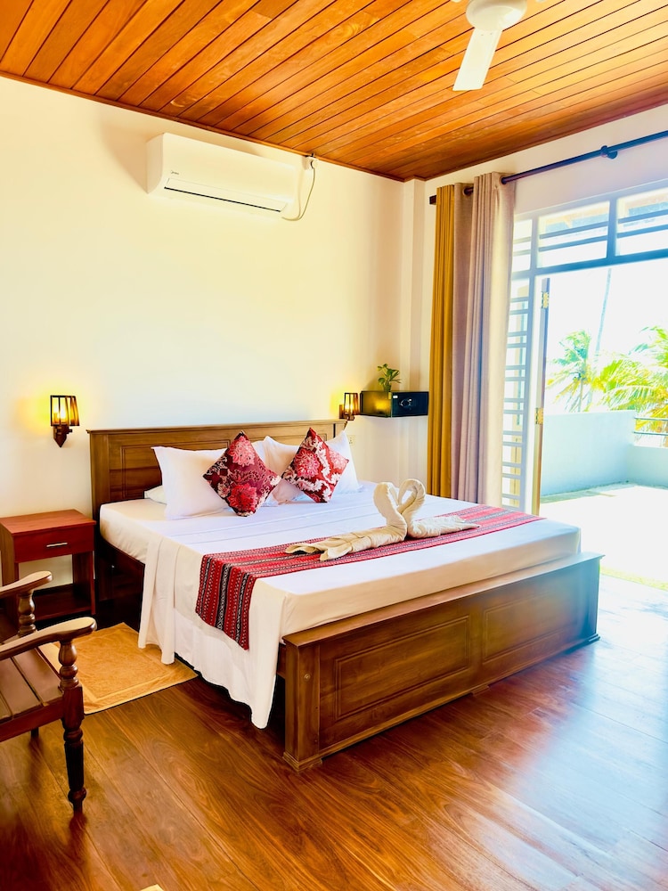 SUPERIOR, DOUBLE BED