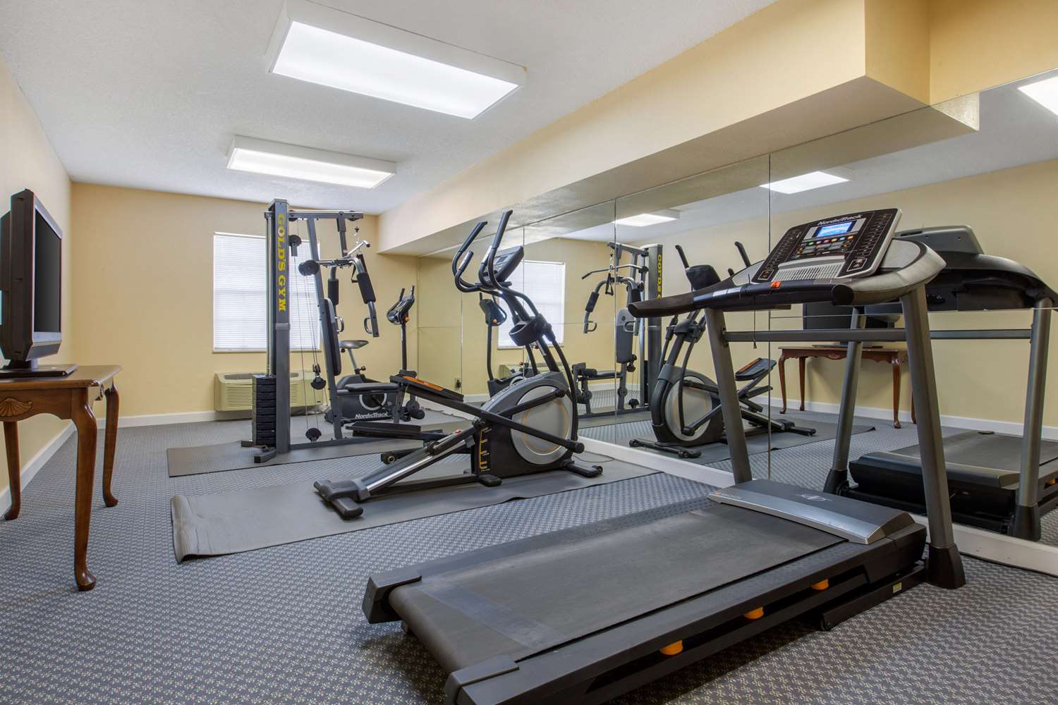 Quality Inn Williamston NC 21/27