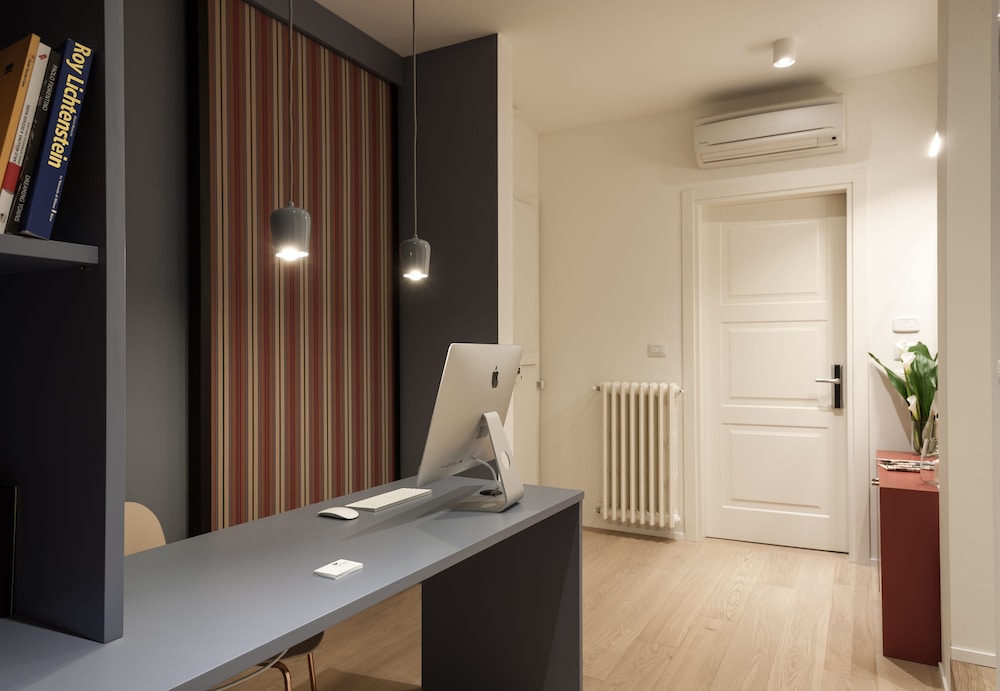 Lorena Suites & Apartments 60/61
