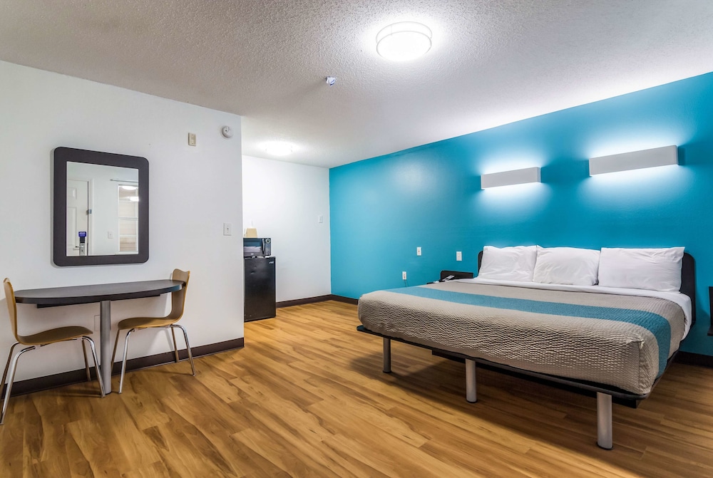 Motel6 Gulf Shores, AL 16/34