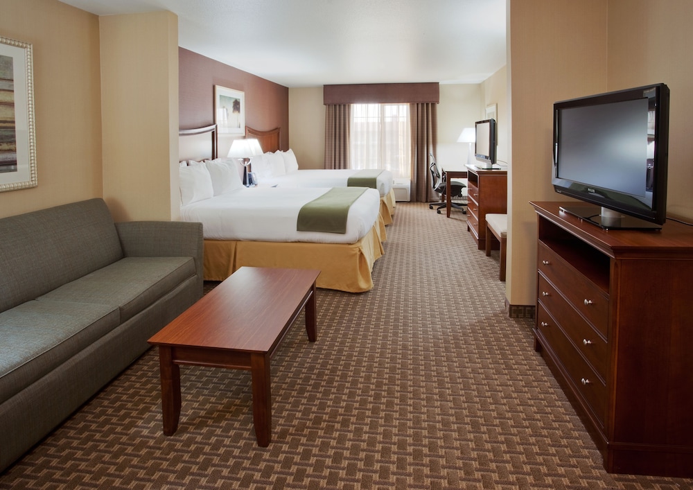 Holiday Inn Express Hotel Suites Willows 25/34