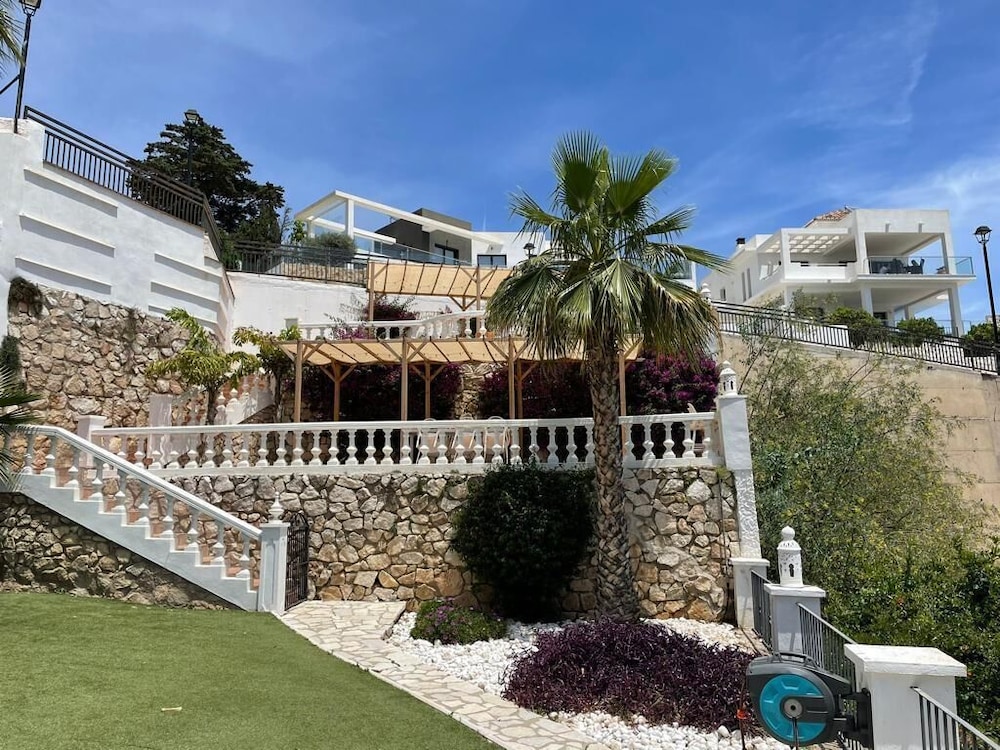 Mijas Residence 1/50