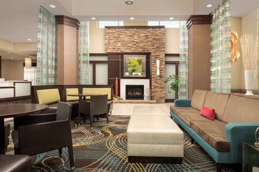 Hilton Garden Inn Murfreesboro 40/72