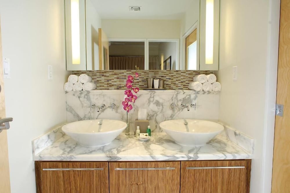 Santa Maria Suites 78/78