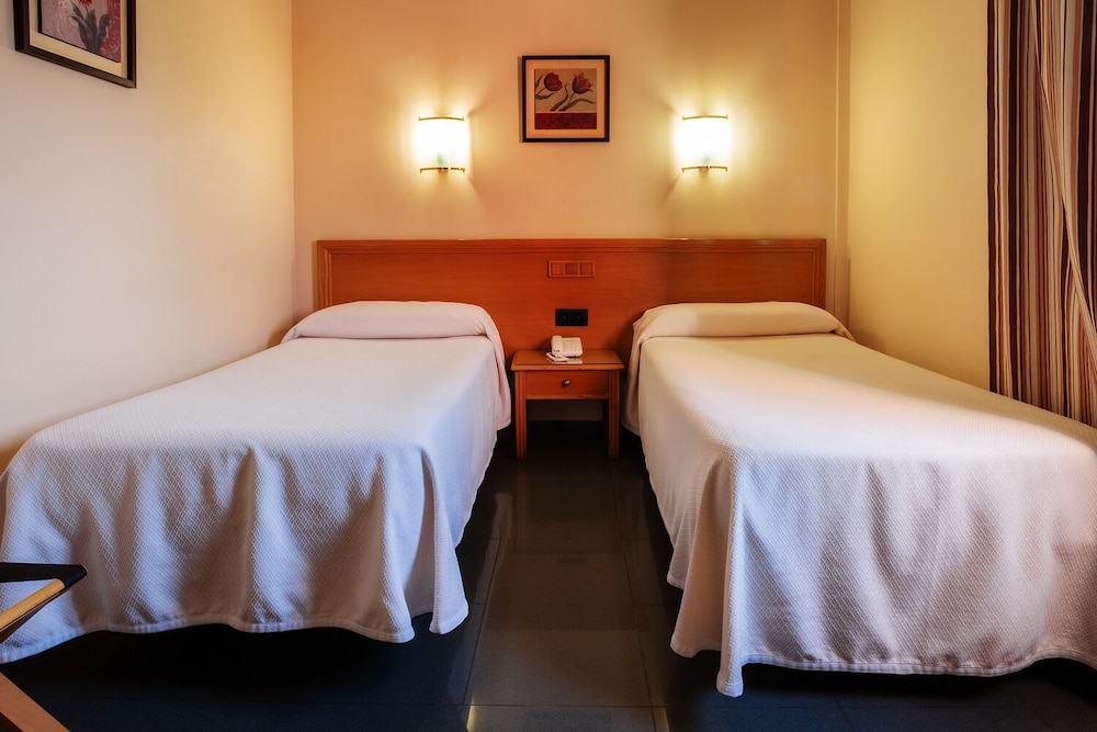 Hotel Zeus 26/59