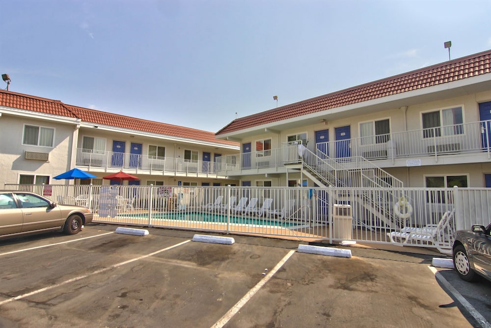 Motel6 Sacramento, CA - Old Sacramento North 45/57