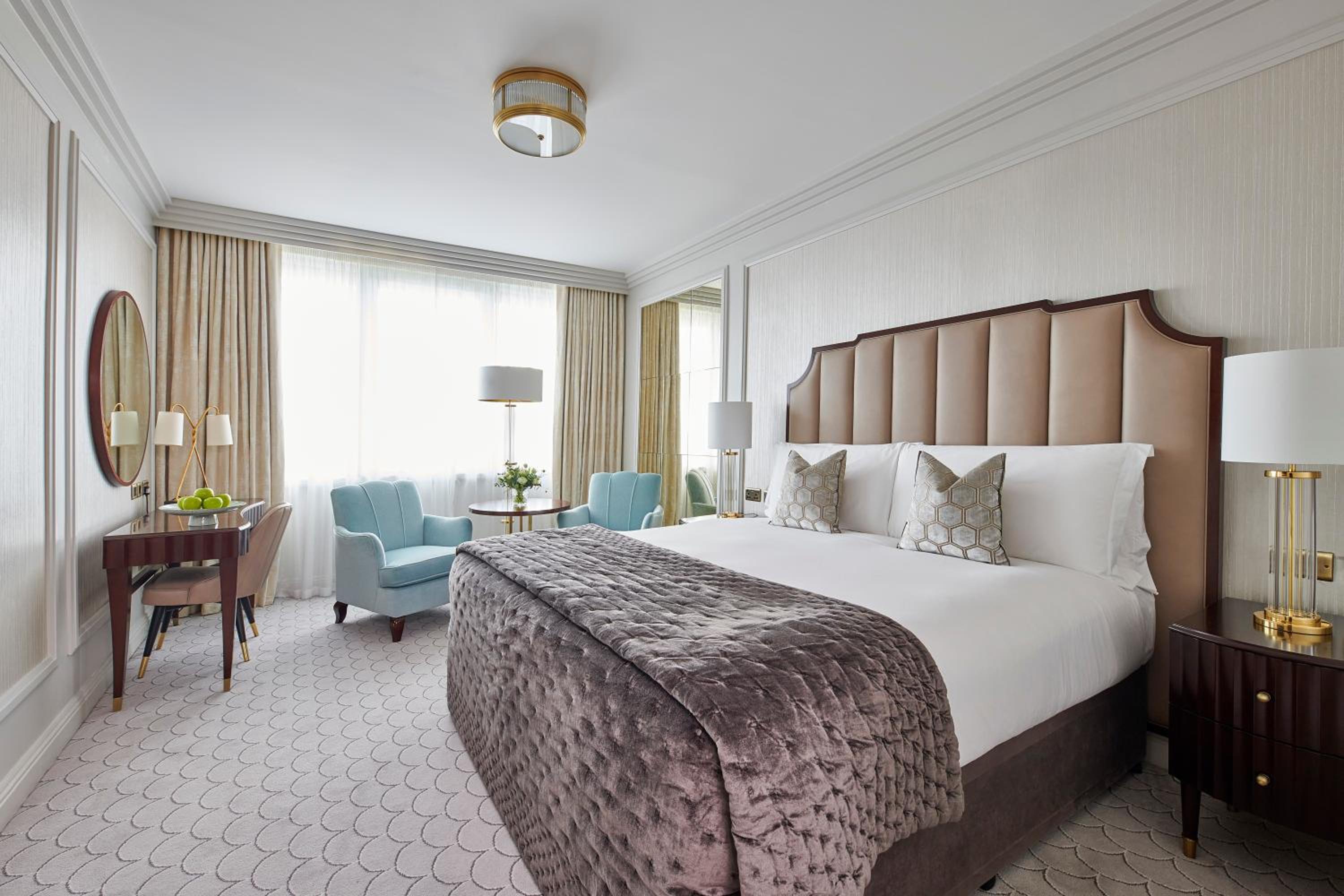 Classic, King Bed, Queen Bed