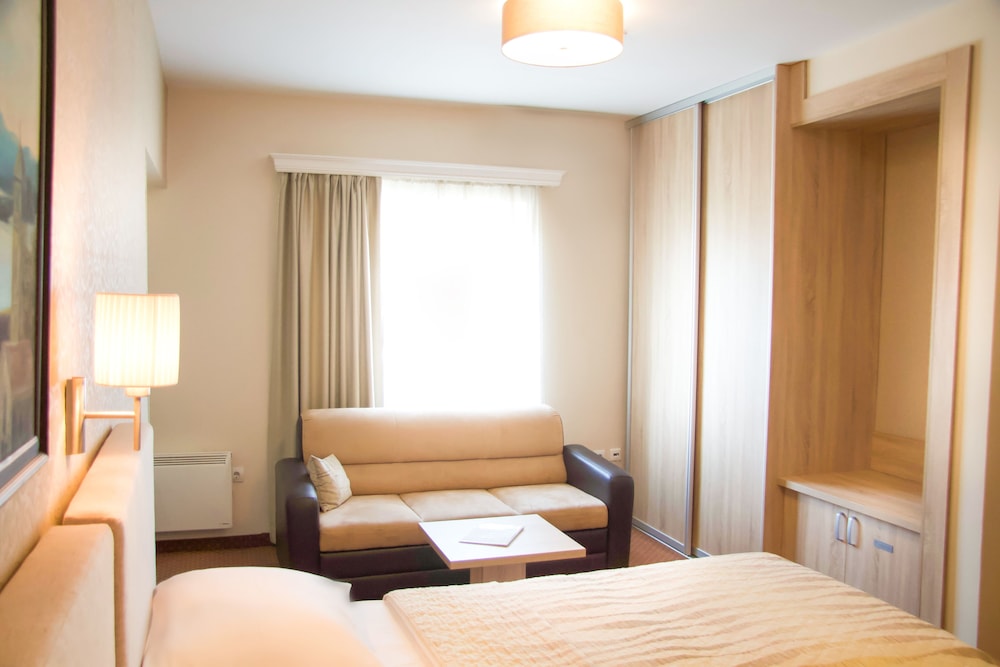 Philia Hotel 10/48