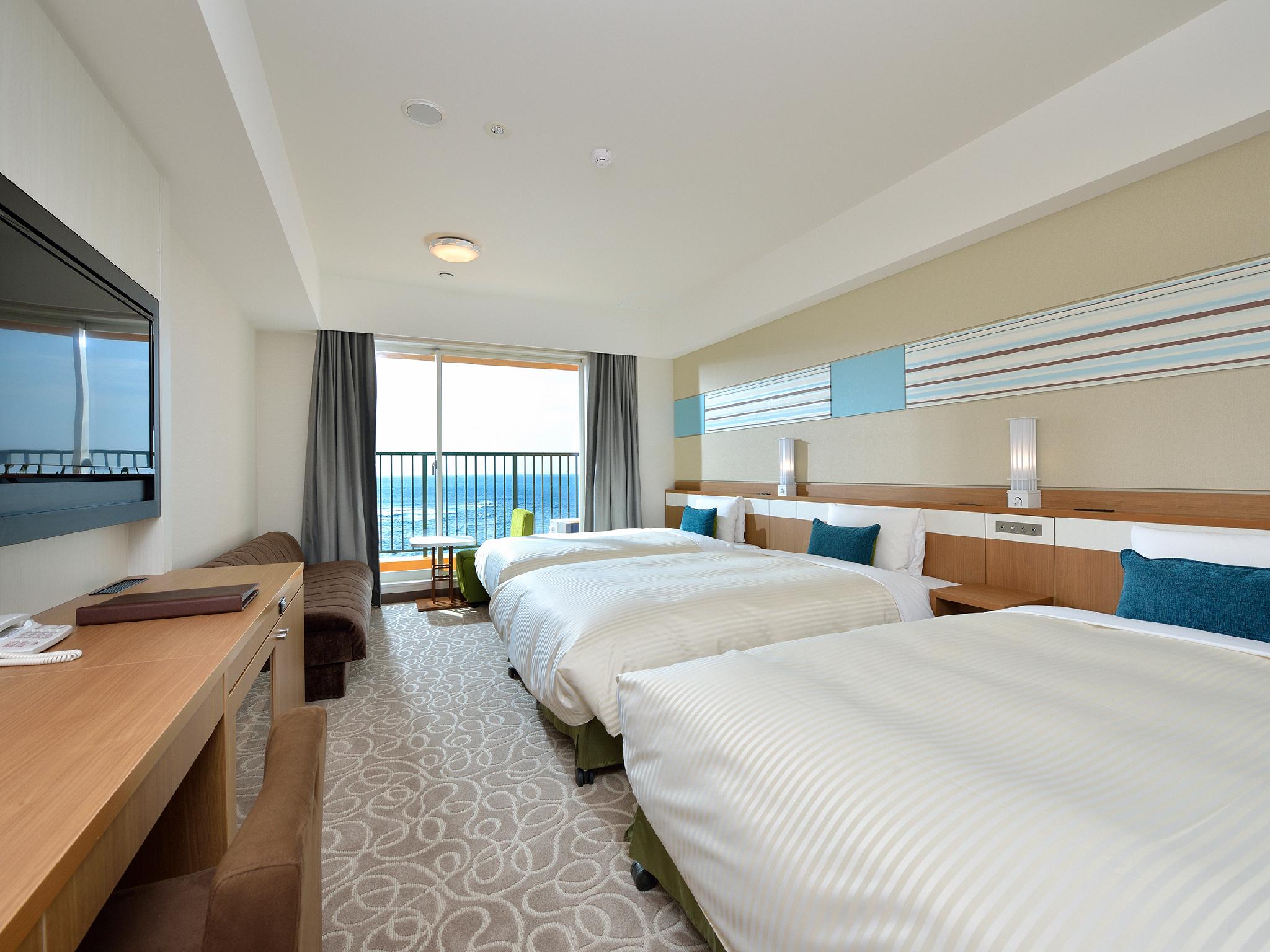 Deluxe, Quadruple, Ocean Front, Annex