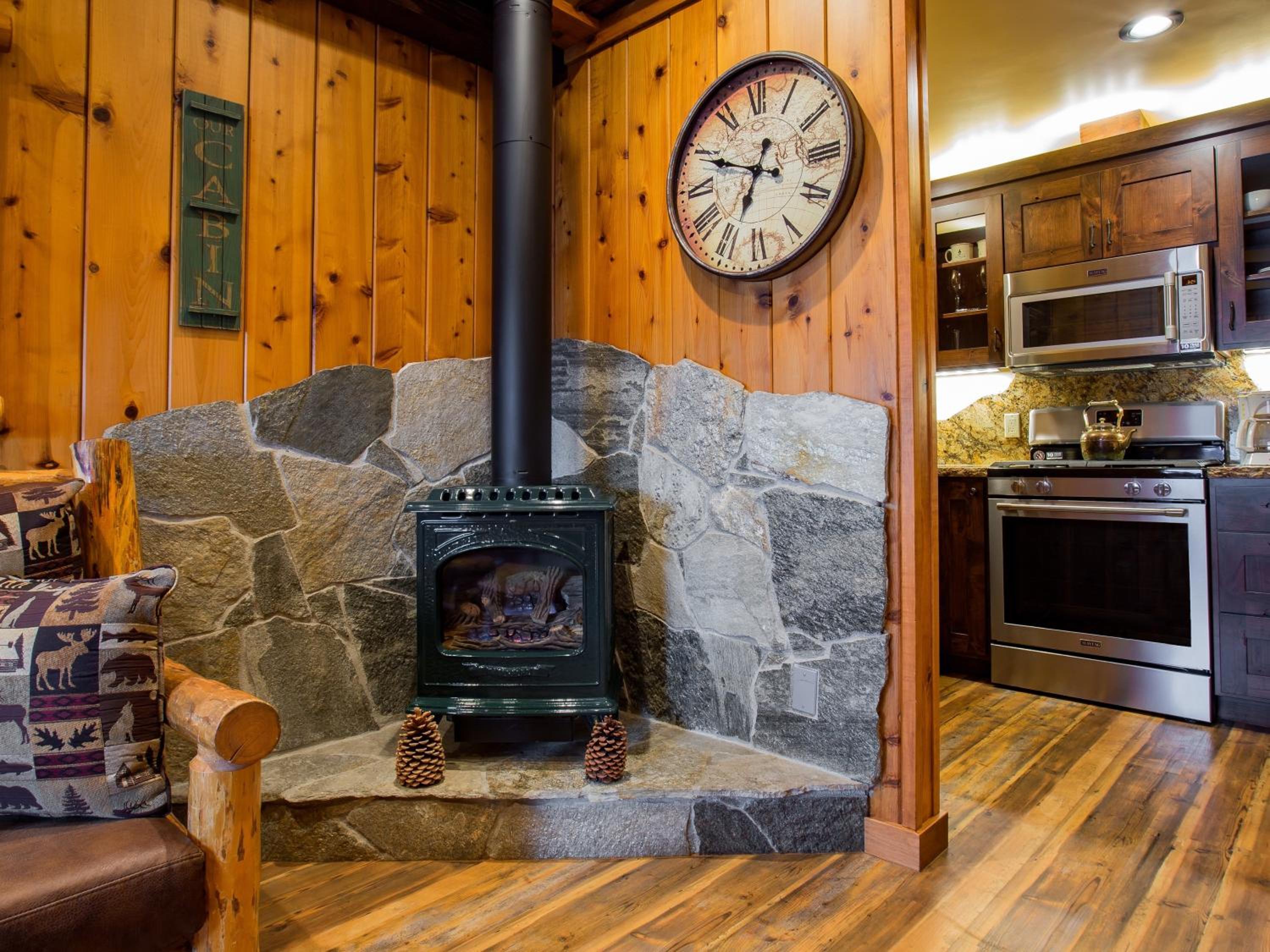 Cedar Glen Lodge 33/52