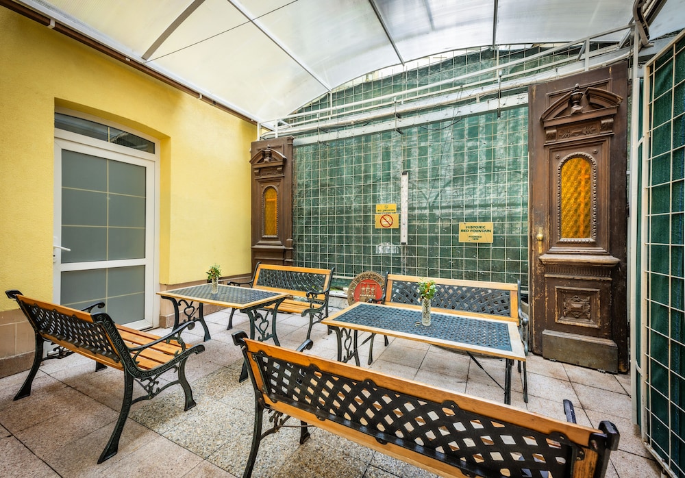 Hotel Golden City Garni 43/55