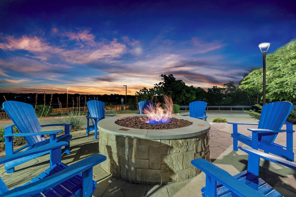 Soka Suites Dallas - Las Colinas 27/31